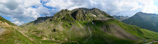 goodly Gateway Mountains