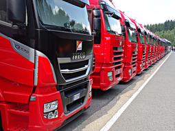 Formula 1, Trucks Red