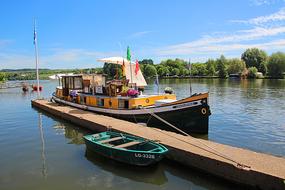 perfect Boat River