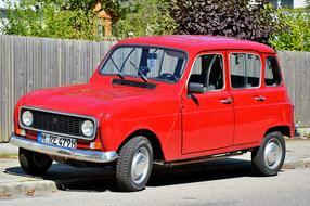 Renault R4 red car