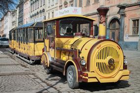 Street Megalopolis train