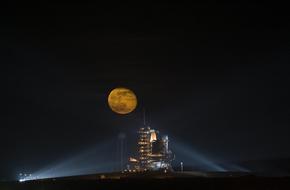 Space Shuttle Full Moon