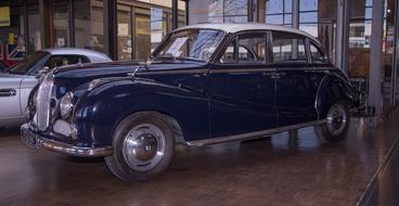 blue oldtimer Bmw Auto