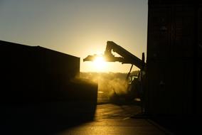 Loading Crane Fog