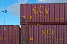 containers ecs in Port