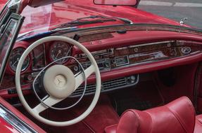 red Auto Mercedes Transport