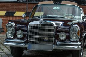 Mercedes Oldtimer chrome spotlight