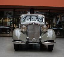 Mercedes Oldtimer bumper chrome