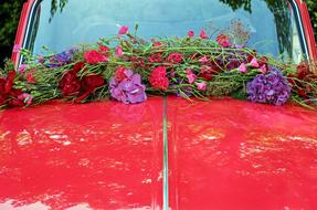 Wedding Car Auto Vw red flowers