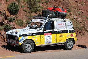 adventure racing car in Morocco