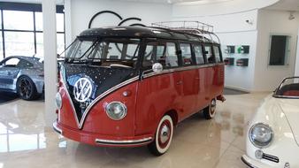 Volkswagon Classic Bus red black