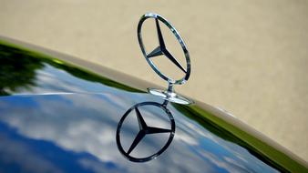 Car Emblem mersedes