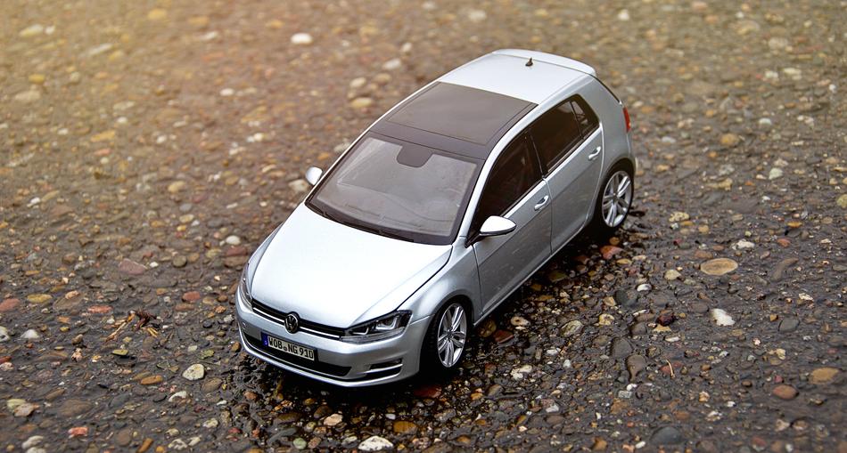 Vw Auto as a miniature model on the pavement