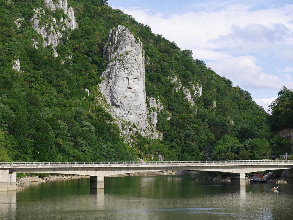 Relief King Decebalus