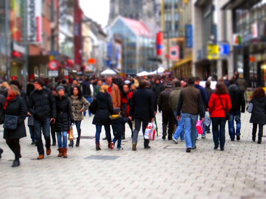 Fray on Shopping Street