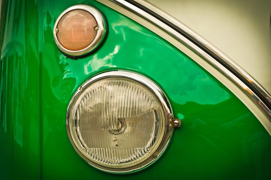 round headlights of retro vw bus