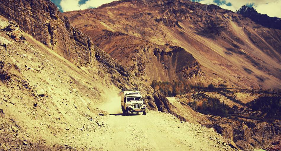 Car Cliff Dirt