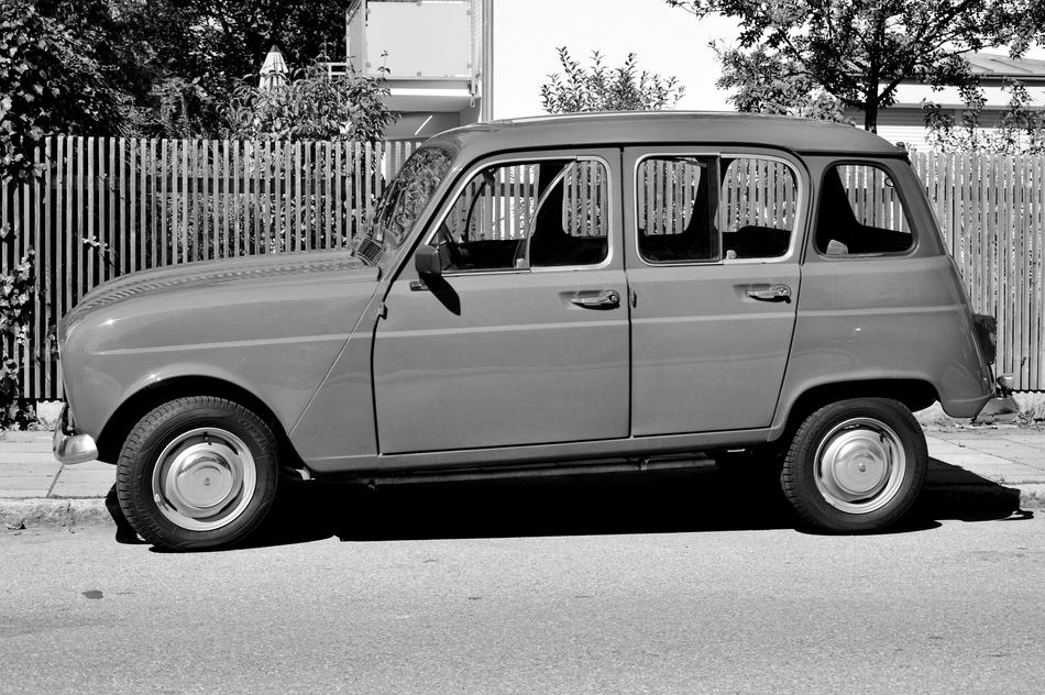 Renault R4 in black and white background