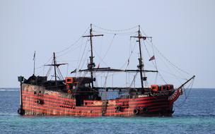 Galleon Ocean Pirates sailboat