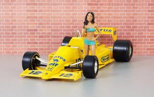 Lotus Formula 1 Auto Pit yellow car