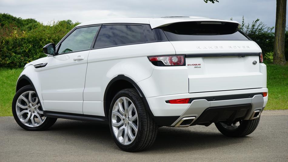 white Range Rover Car