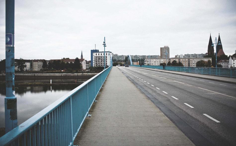 Bridge Crossing Building