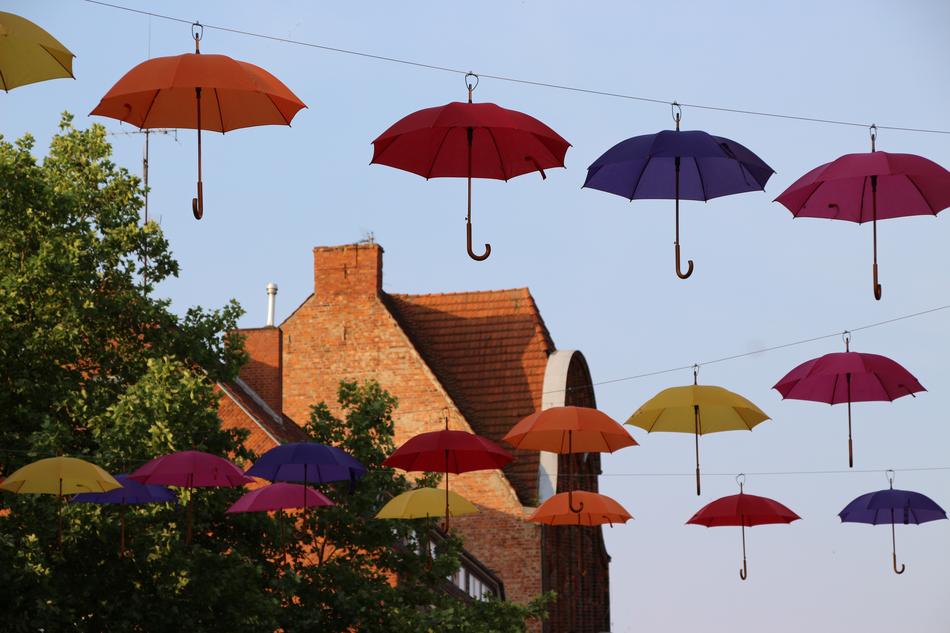 Umbrellas Screens Artwork