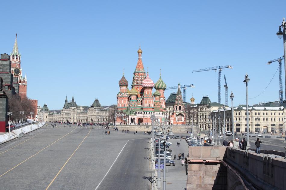 Architecture Megalopolis road