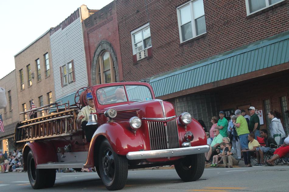 Parade Vintage American Small