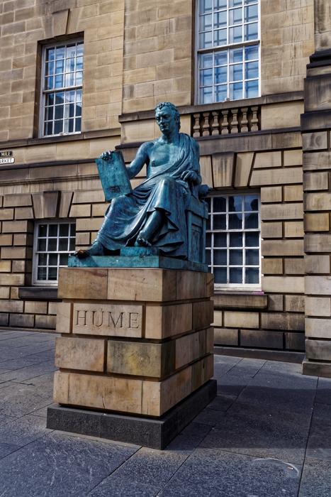Hume Statue Road