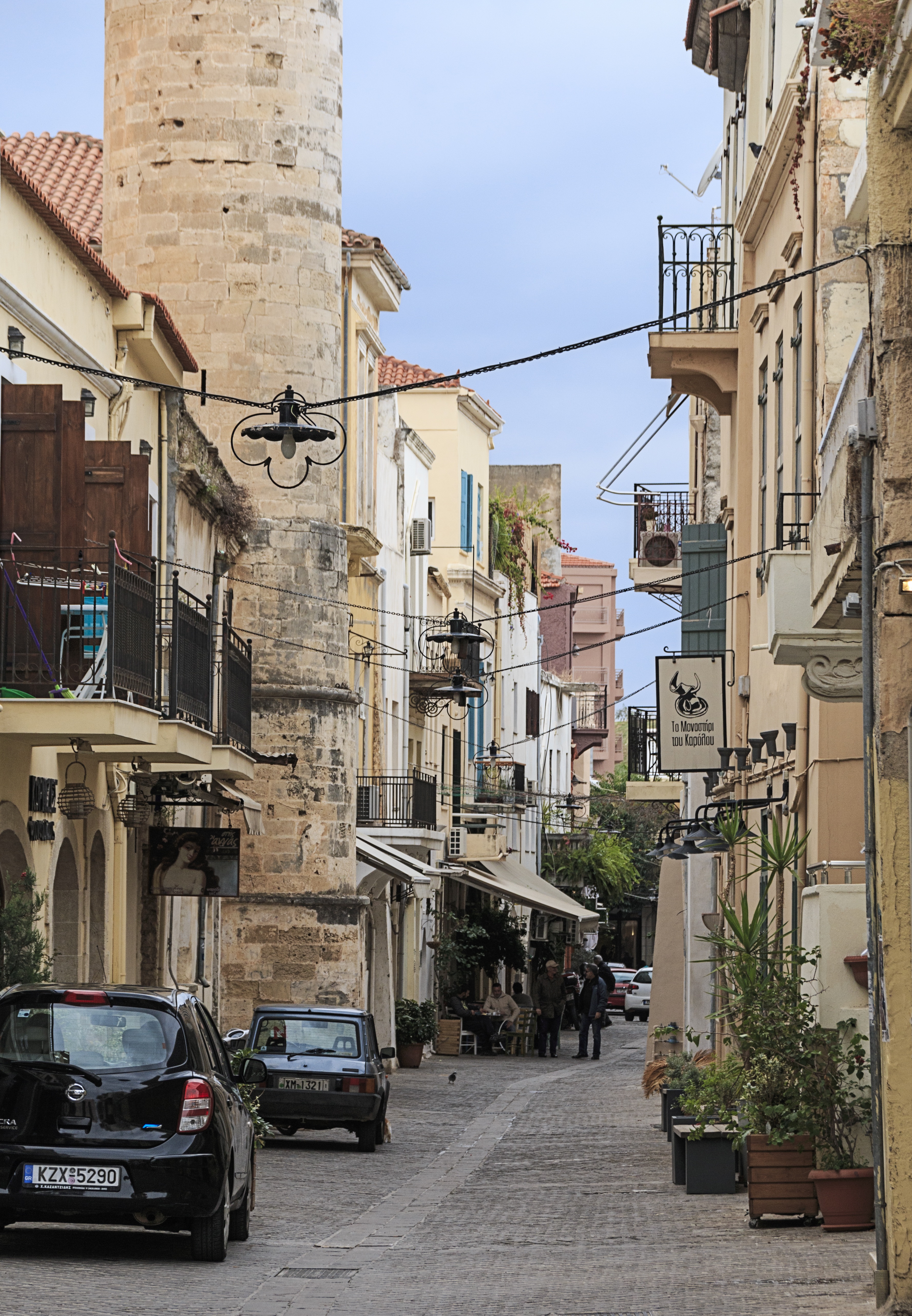 Streets vacation. Крит улицы. Греция Крит улицы. Улочки Греции. Древнегреческая улица.