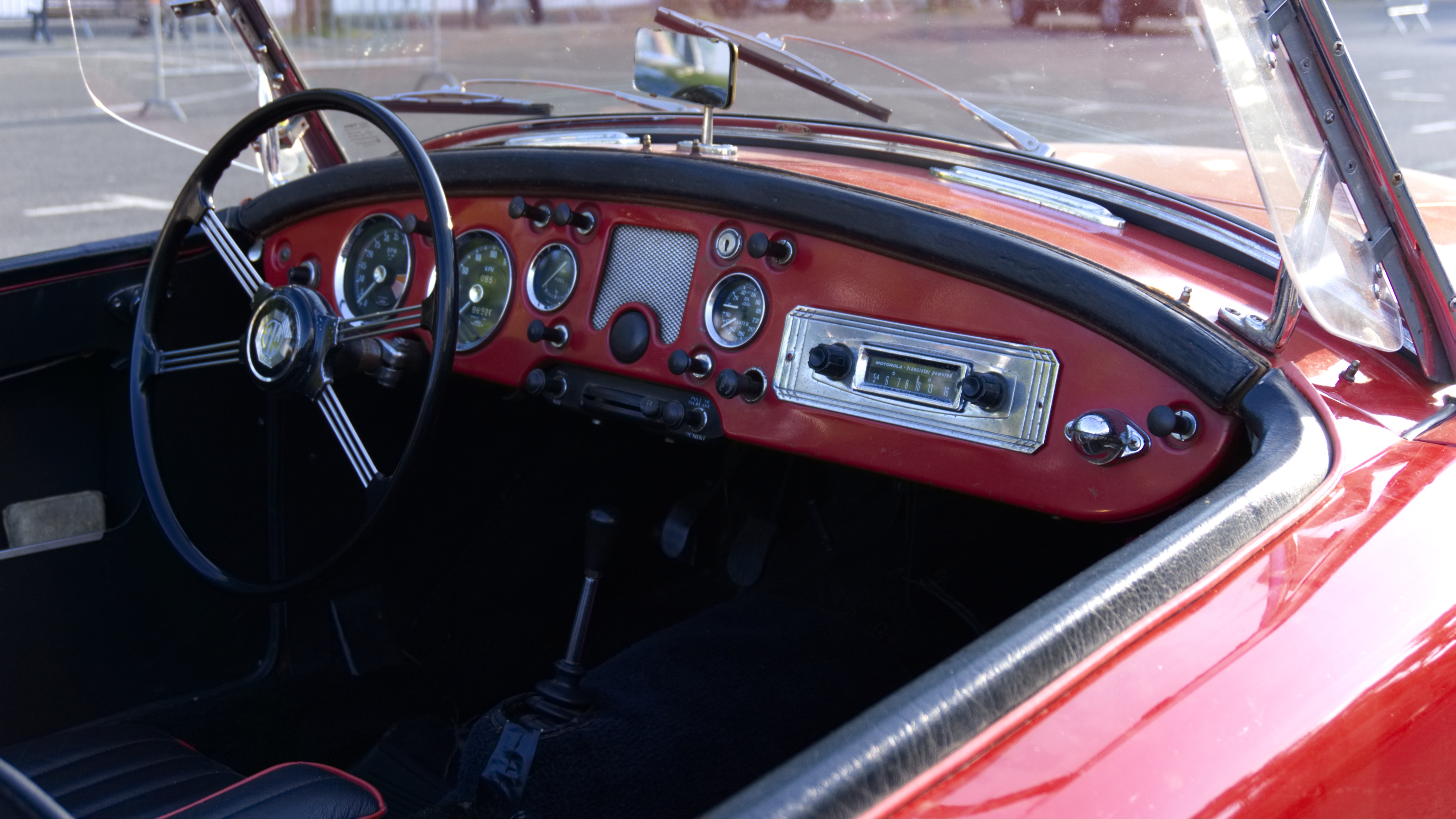 Old car dashboard car Radio