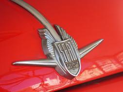 Six Hundred Seat car Logo