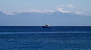Sea Boat horizon view