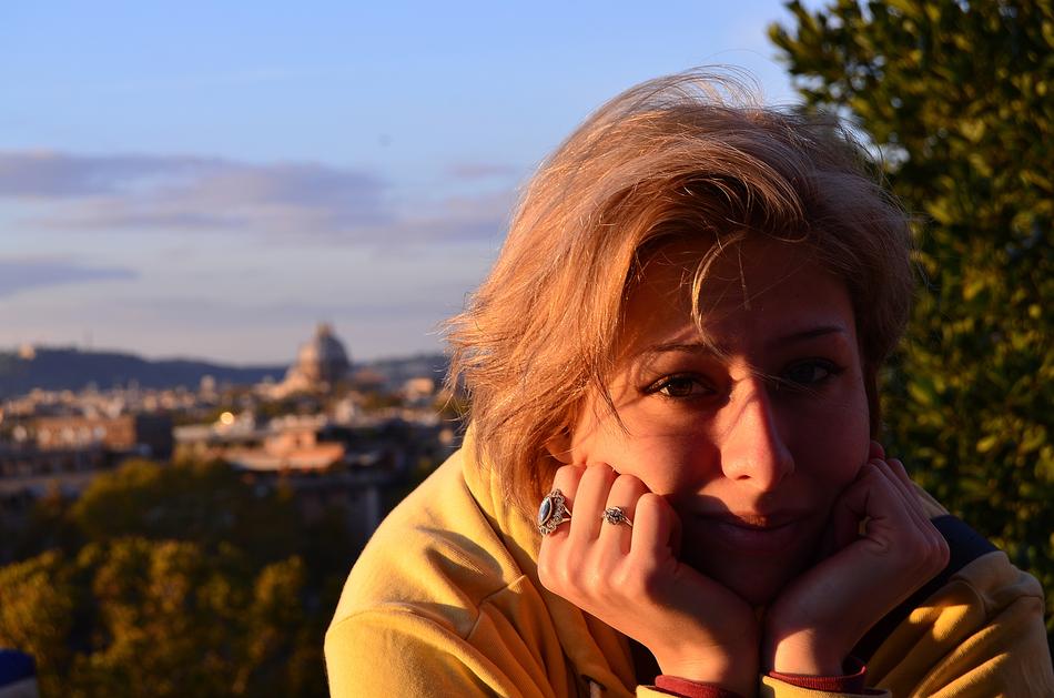 Girl Rome Vista