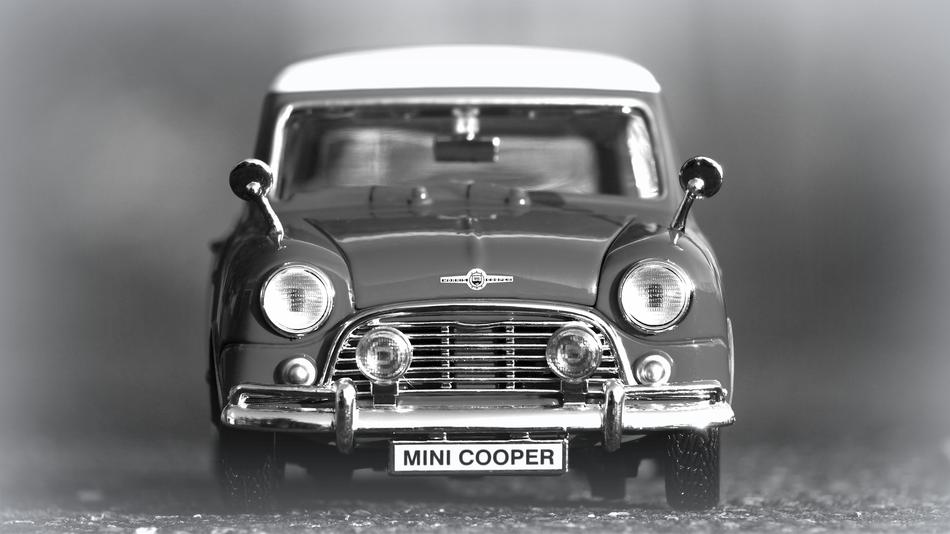 Mini Car Old