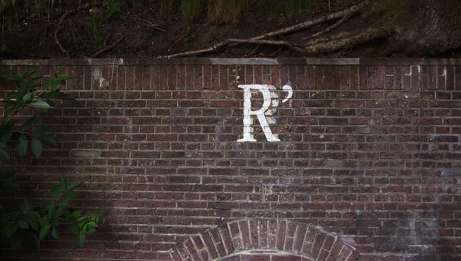 R Wall Brick