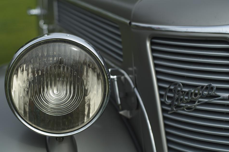 Auto Veteran Automobile