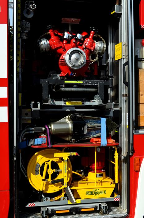 fire fighting equipment in the car