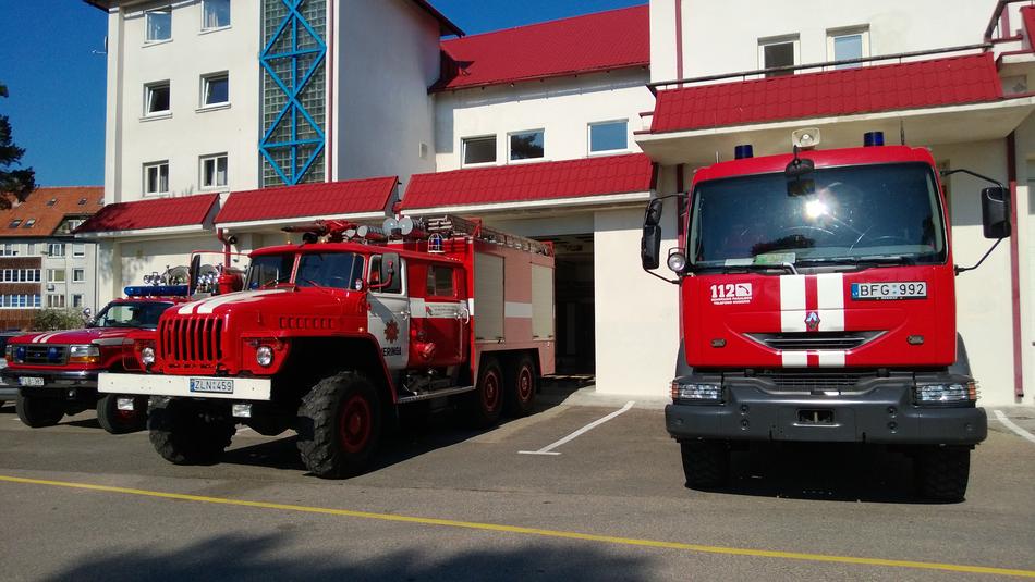 Firehouse Fire Station Car
