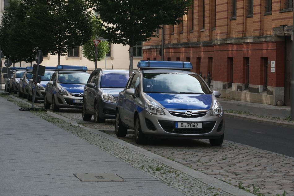 Auto Berlin Road