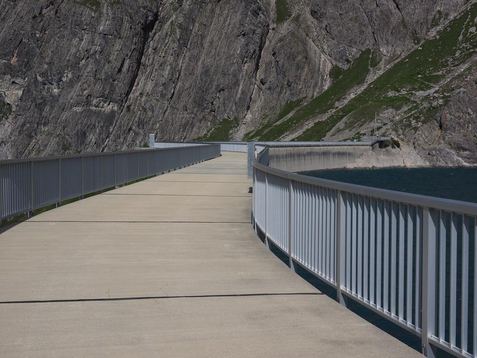Luenersee Dam Away