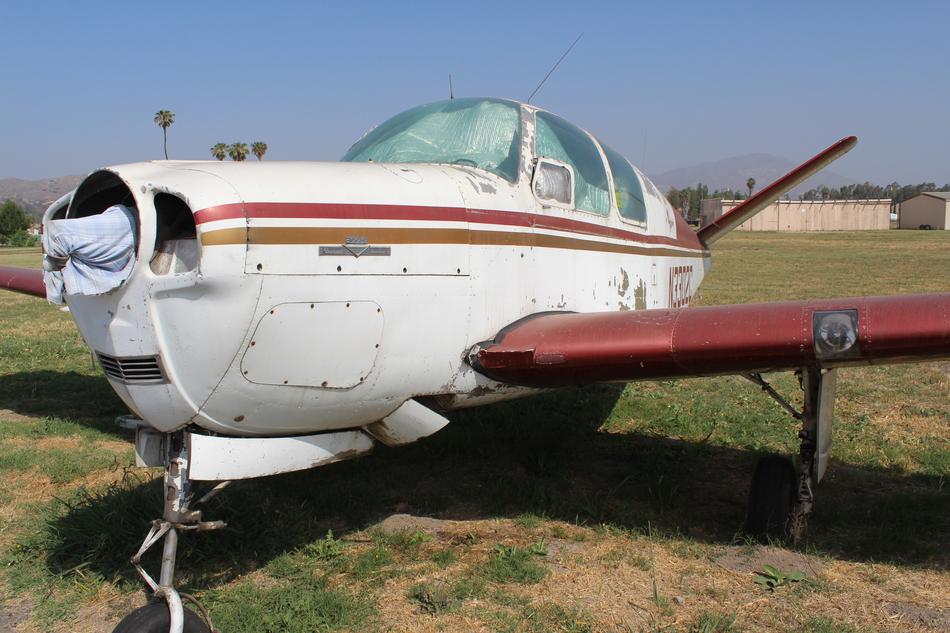 Airplane Beechcraft Bonanza Engine