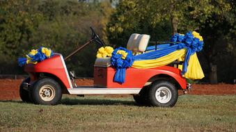 golf car in ribbons