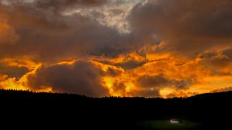splendid Clouds Sunset
