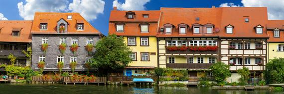 magnificent Building River