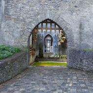 ravishing Building Scenic Gate