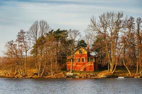 Cottage Lake Red sun