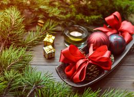 absolutely beautiful Christmas Decoration Ornament