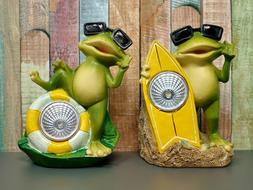 Holidays Vacations ceramic Frogs